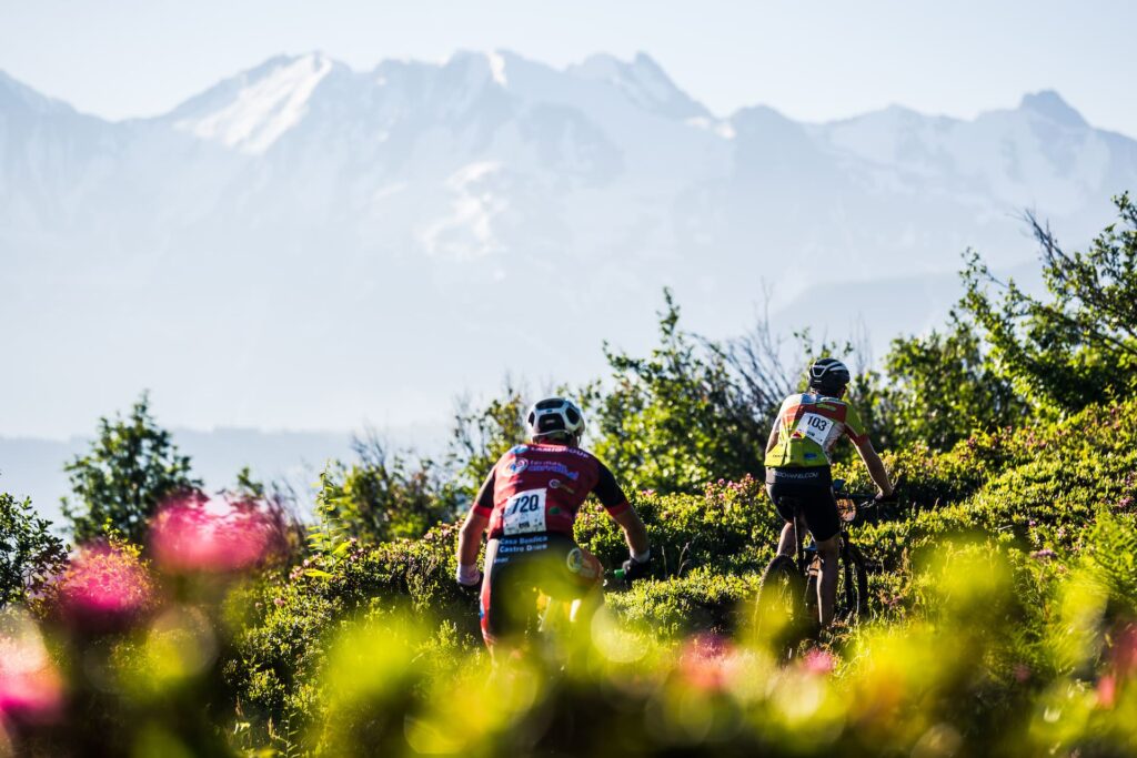 Course de vélo dans les montages de la Haute-Savoie